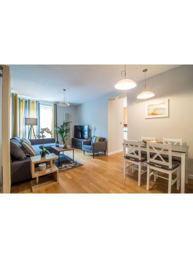 Central And Stylish One Bedroom Apartment Edinburgh Luaran gambar