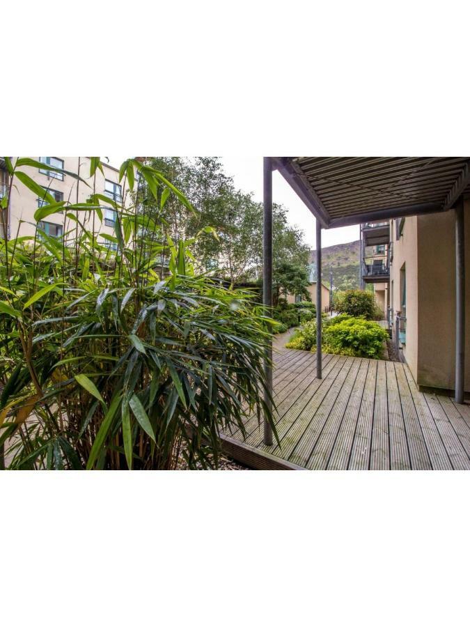 Central And Stylish One Bedroom Apartment Edinburgh Luaran gambar