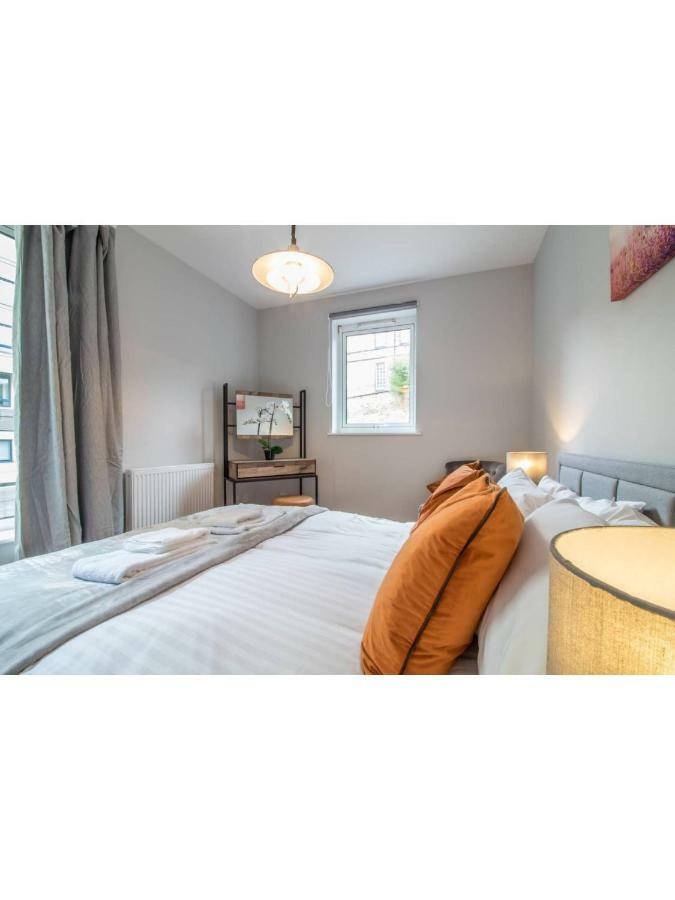 Central And Stylish One Bedroom Apartment Edinburgh Luaran gambar
